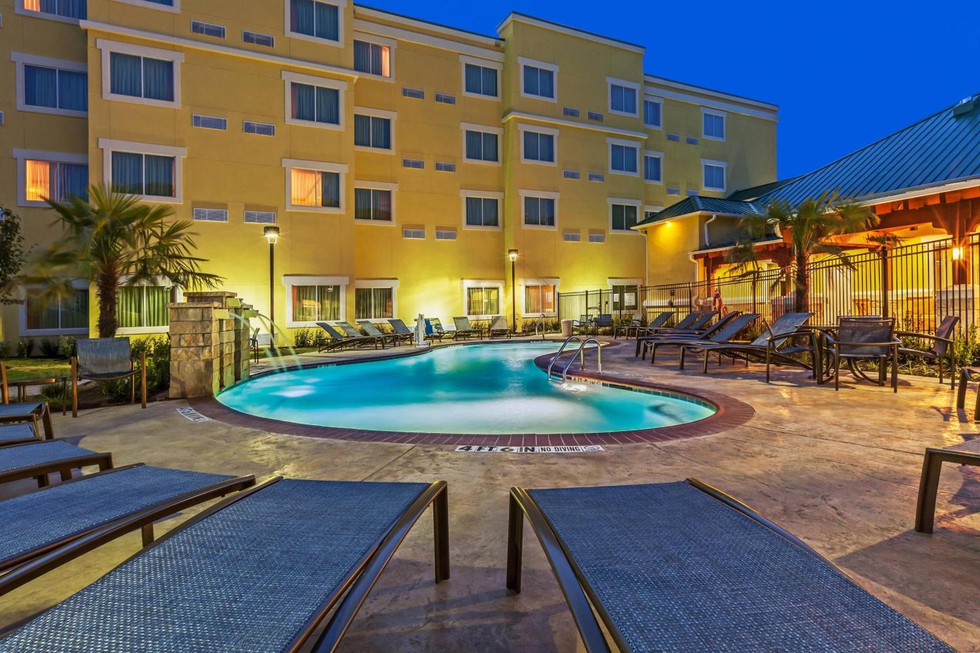 Courtyard By Marriott Abilene Northeast Hotel Exterior photo